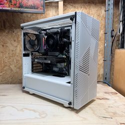 AMD Ryzen 5 x Corsair PC (Read The Description)