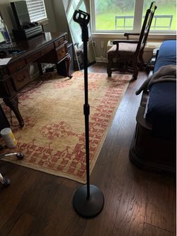 Microphone Stand