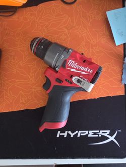 Milwaukee 12v drill