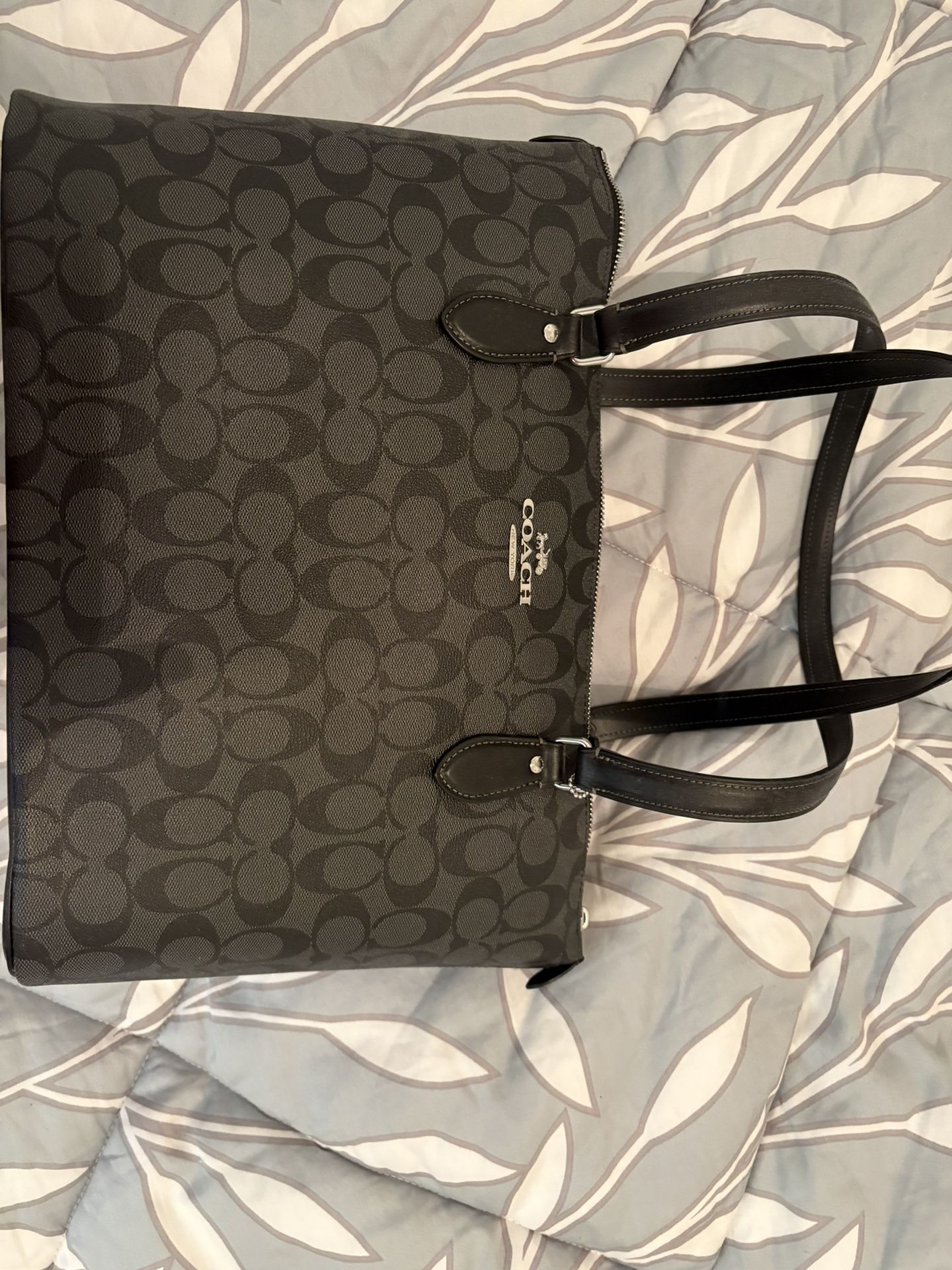Coach Signature Tote