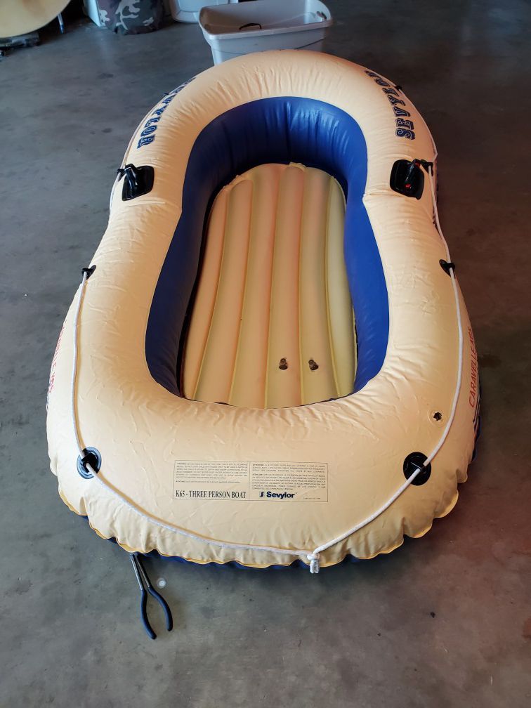 Inflatable boat 3 person