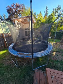 Free- jump power 14' trampoline