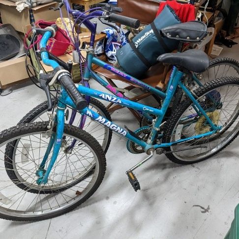 Great Divide Magna Anza 90s retro mountain speed bike super cool missing 1 pedal each LOOK for Sale in Long Beach CA OfferUp