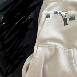 Tshirts & Sweatshirts 