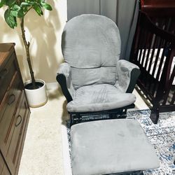 Rocking Chair With Ottoman 