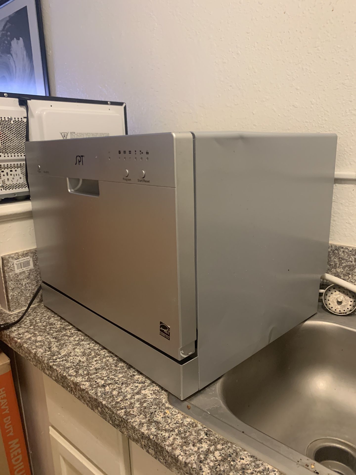SPT Dishwasher for counter top