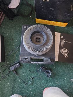 Kodak Slide Projector Works Great