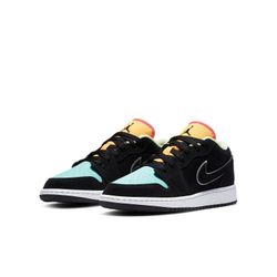 Air Jordan 1 Low SE ‘Aurora Green’ CV9844-013
