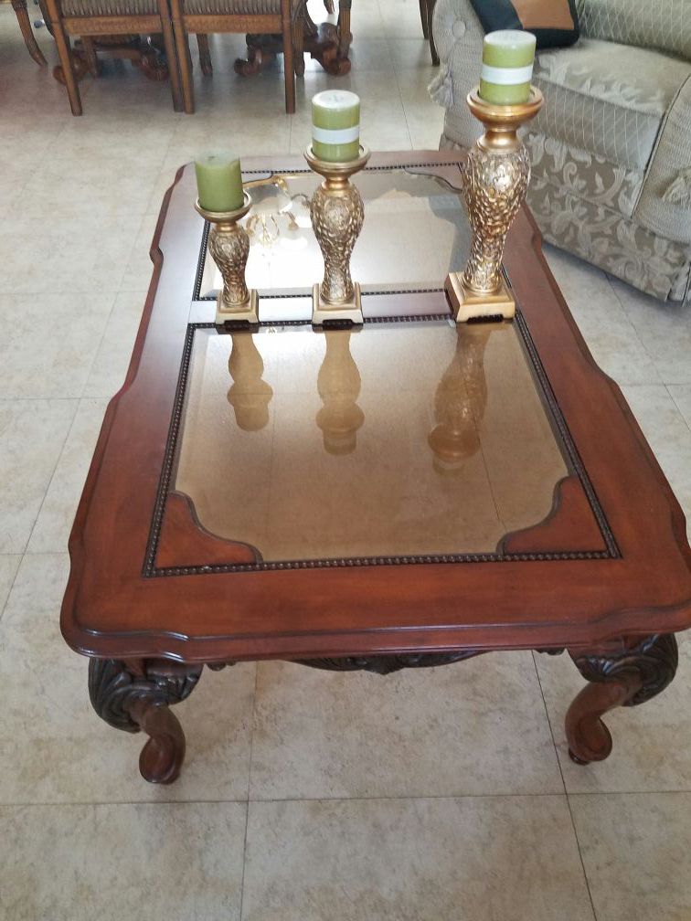 2 pcs wood living room tables with glass top