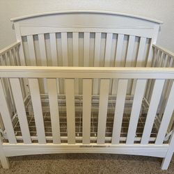 Delta 4  in 1 Crib