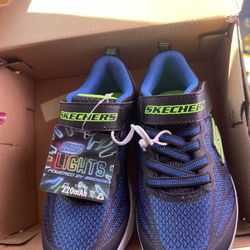 Lights Skechers Shoes Size 11 Toddler