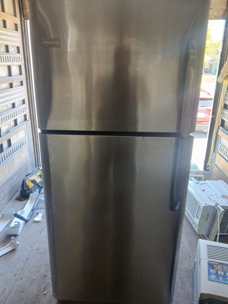 Frigidaire Refrigerator