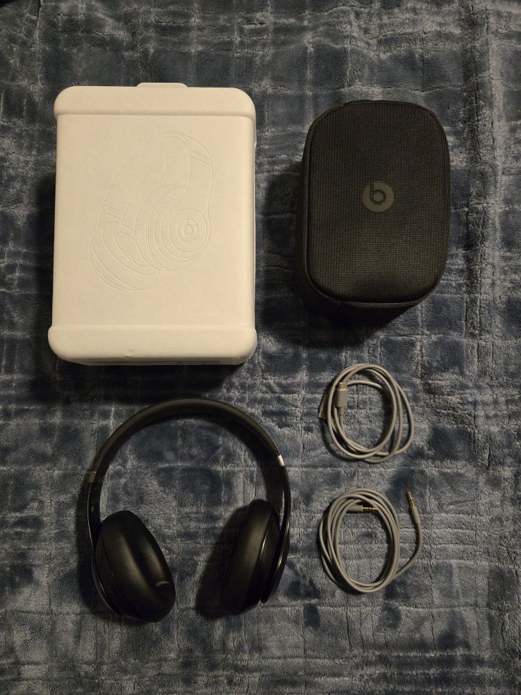 Beats Studio Pro