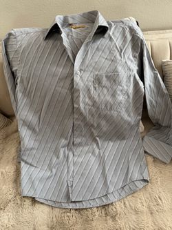 Men's dress tshirt size medium
