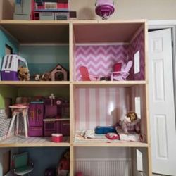 18 in doll house with accessories
