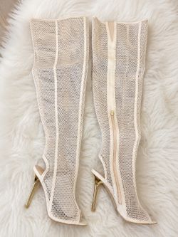 Fashion nova knee boots
