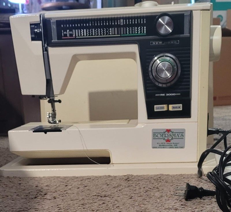 Sewing Machine New Home RE-3000