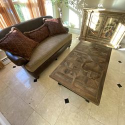 Couch & Coffee Table 