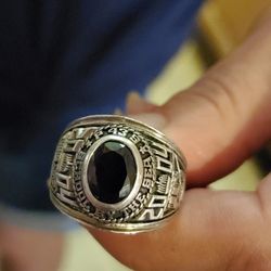 It's A 2004 Sterling Silver  Gradation  Ring