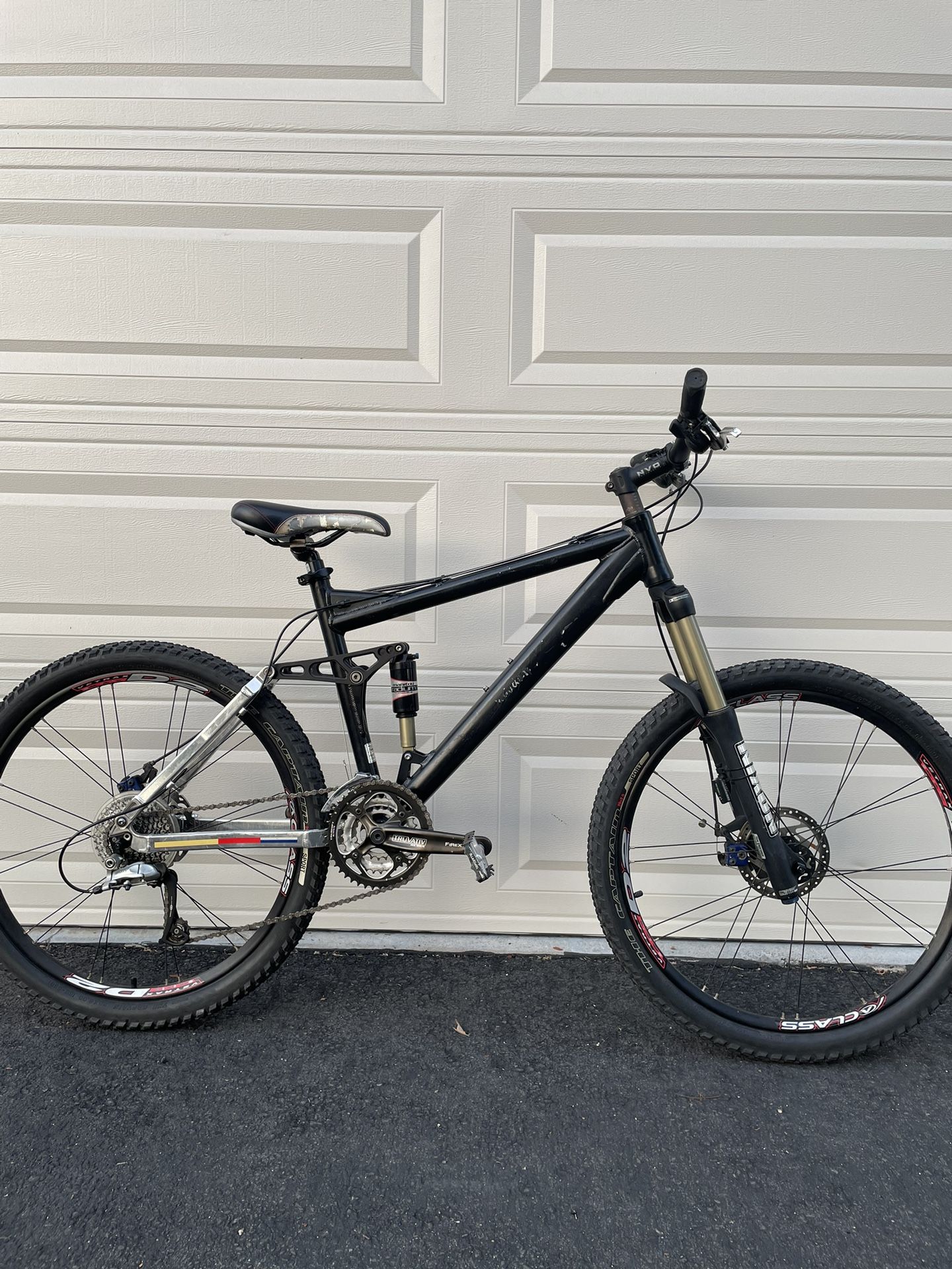 Kona Coiler ????? Full suspension mountain bike