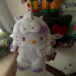 Hello Kitty Unicorn Halloween Greeter! 