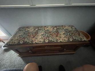 Lane cedar chest