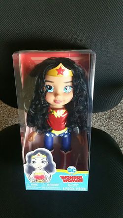 KIDS WONDER WOMAN DOLL