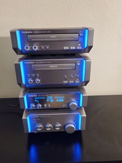 Technics ST-HD55 SL-HD55 RS-HD75 SE-HD55 Stereo Combo Silver Dolby RDS EU Plug, Is In Good condition.