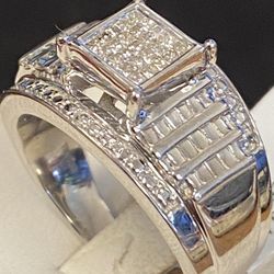 Princess Cut Diamond Engagement Ring