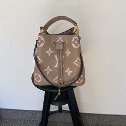 $250 Pick Up