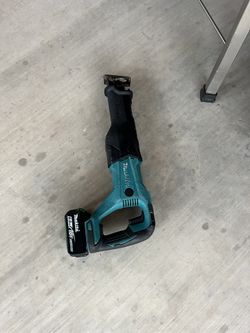 Makita Sawzall With Battery