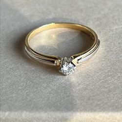 Collector rare diamond promise ring 18k