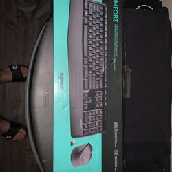 Logitech Wireless Keyboard