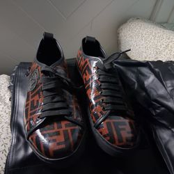 Casual shoes  Fendi