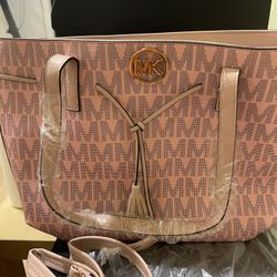 MK Bag 2 In 1 Bag And Cross Body 
