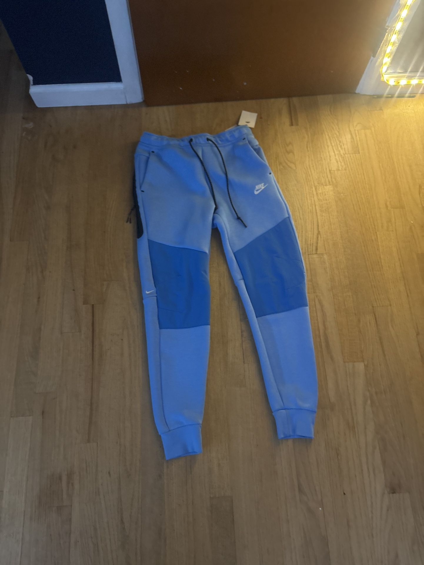 Brand New Nike Tech (With Footlocker Tag)