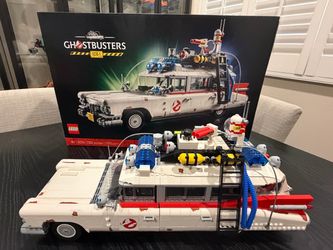 LEGO 10274 Ghostbusters ECTO-1 Set