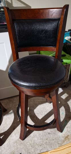 2 Bar Stools