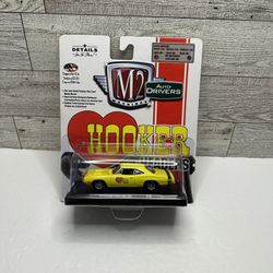 M2 Machines Hooker Headers Yellow ‘1970 Dodge Super Bee 383  / Auto Drivers • Die Cast Metal • Made in China