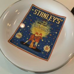 Pottery Barn Dish Set (8)