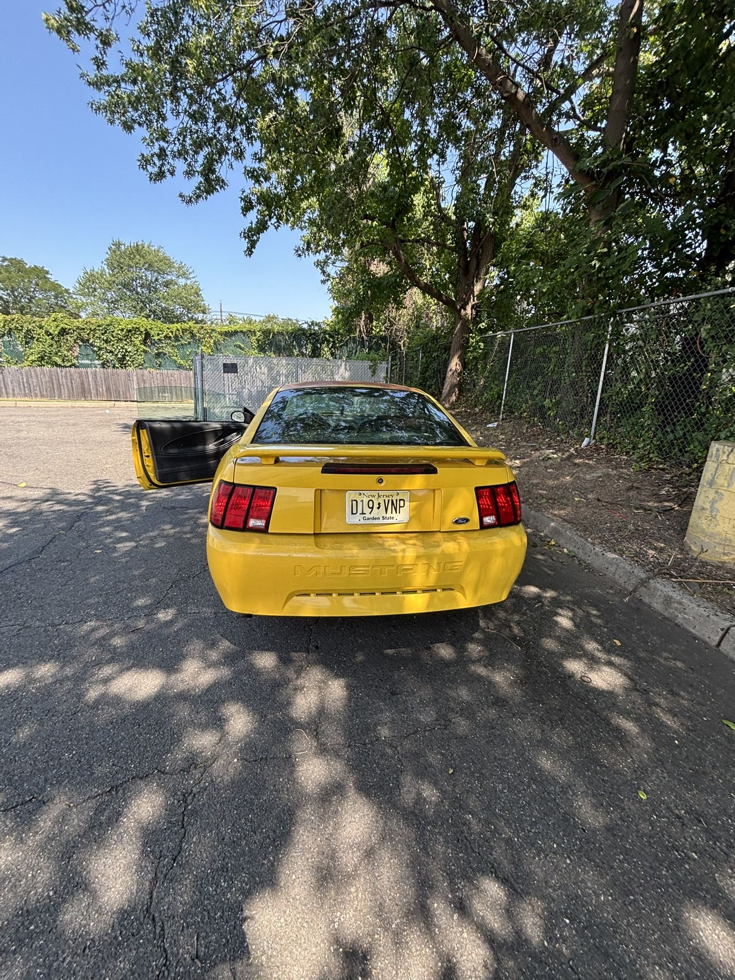 2004 Ford Mustang