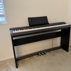 Casio Privia PX-130 digital piano in very good condition.