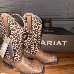 ARIAT LEOPARD PRINT BOOTS 5.5