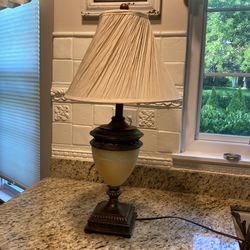 Beautiful 29” Lamp