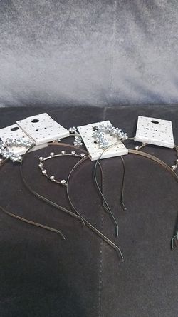4×$5 cat ears