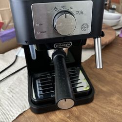Delonghi Stilosa Espresso Machine - EC260BK and accessories