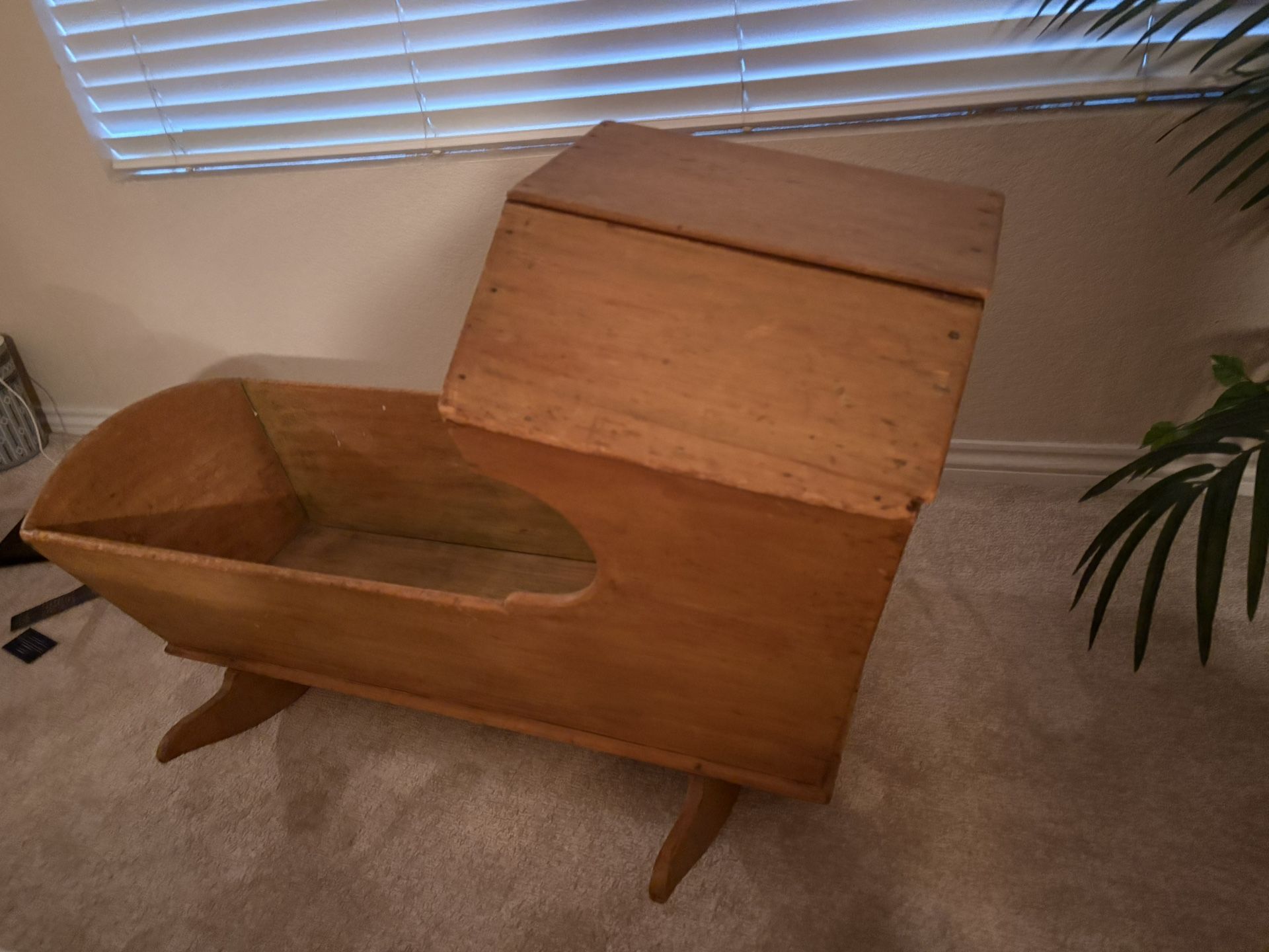 Moving/Estate Sale. Antiques, Furniture