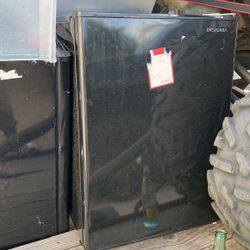 Insignia Mini Fridges 