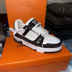 Louis Vuitton VVS trainers 