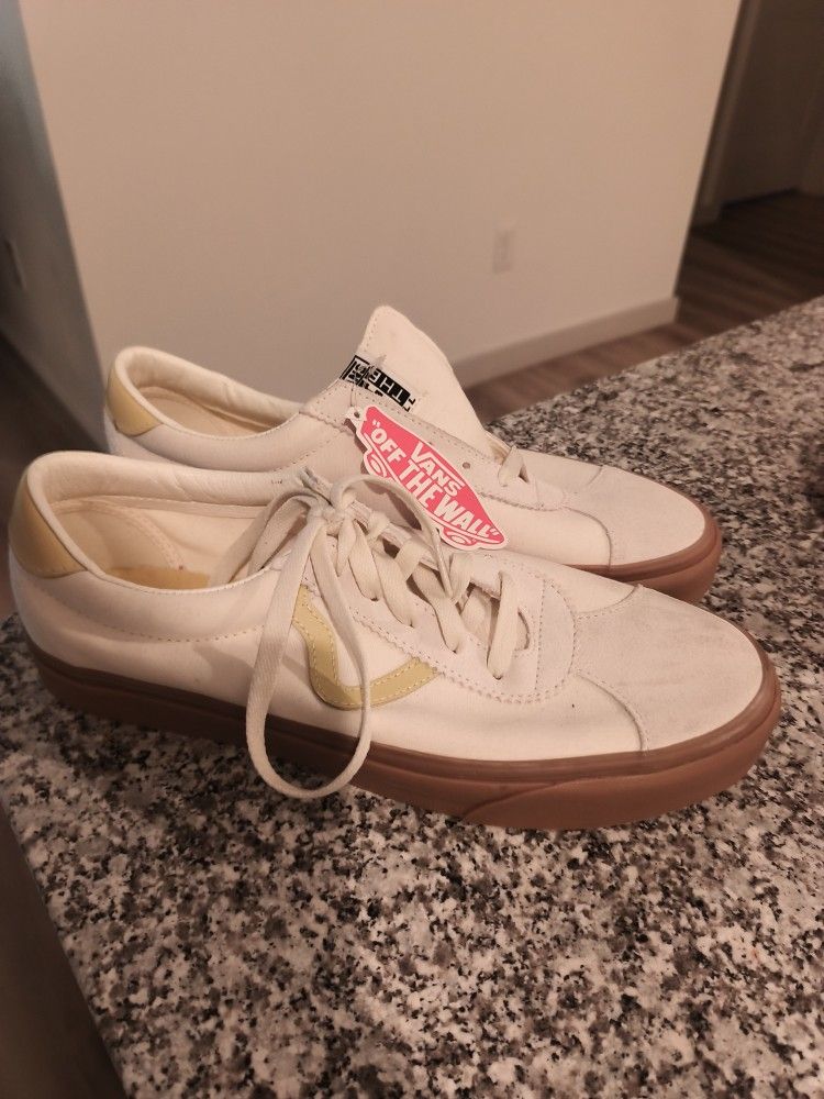 New Vans Size 11 Asking $30